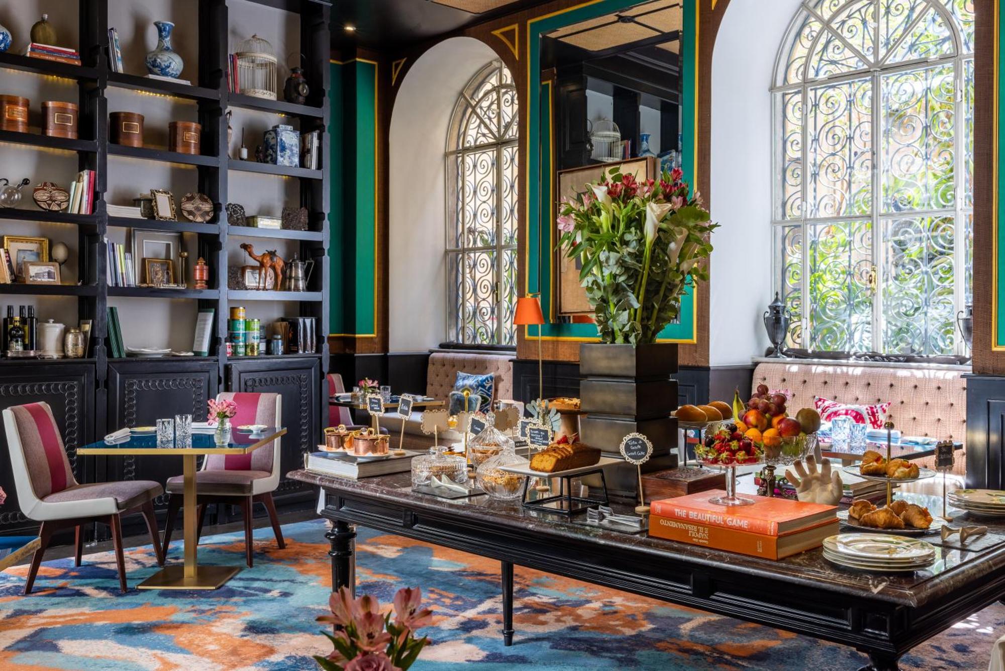 Vilon - Small Luxury Of The World Rom